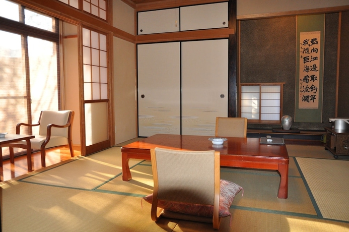 Imagen de la habitación del Hotel Seishohtei Shirasuna. Foto 15