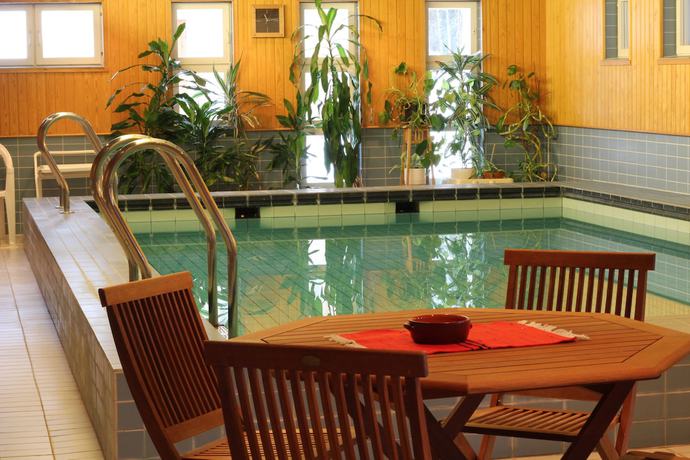 Imagen de la piscina del Hotel Seita. Foto 13