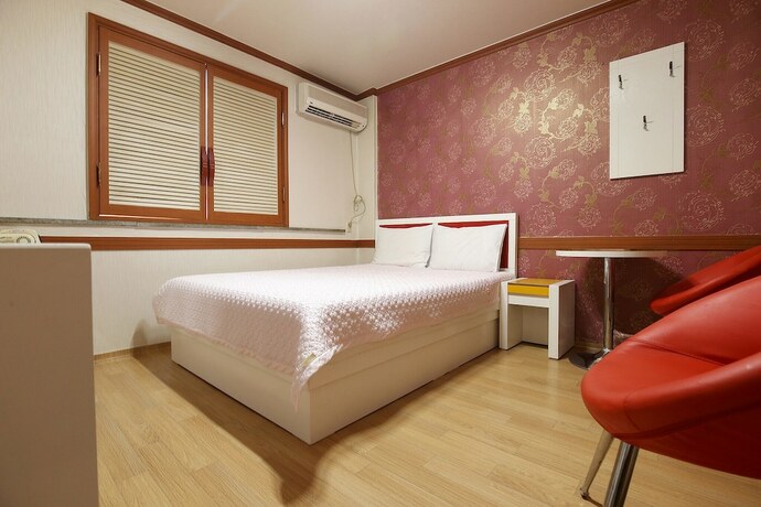 Imagen de la habitación del Hotel Sejong Royal. Foto 13