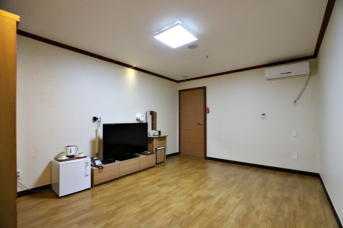 Imagen de la habitación del Hotel Sejong Spatel. Foto 5