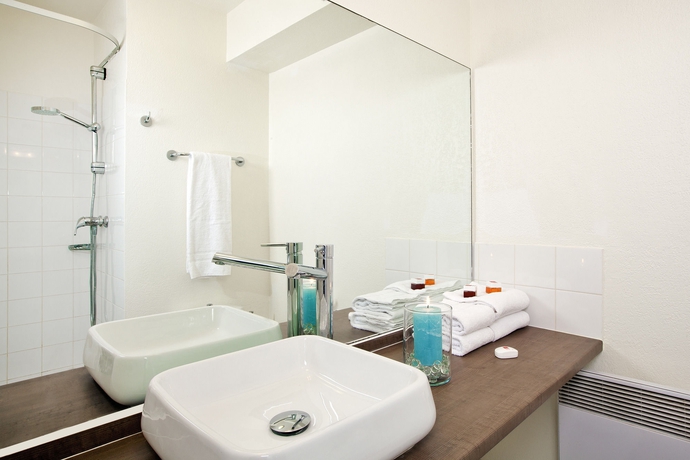 Imagen de la habitación del Hotel Sejours Et Affaires Courbevoie Grande Arche. Foto 7