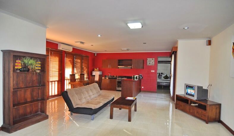 Imagen general del Hotel Sekuta Condo Suites. Foto 11
