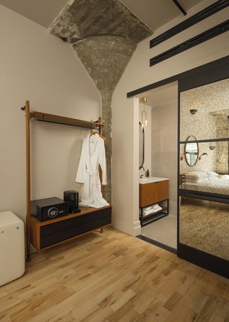 Imagen de la habitación del Hotel Sela V Hotel. Foto 7