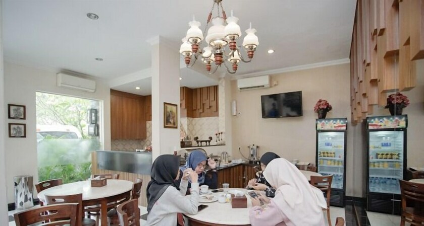 Imagen del bar/restaurante del Hotel Selaras Inn Syariah. Foto 16