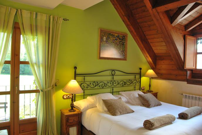 Imagen de la habitación del Hotel Selba D'ansils. Foto 7