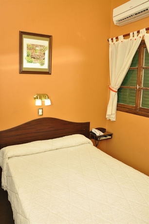 Imagen de la habitación del Hotel Selby. Foto 8