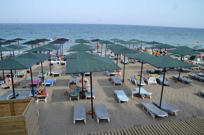 Imagen de los exteriores del Hotel Selcukhan. Foto 12