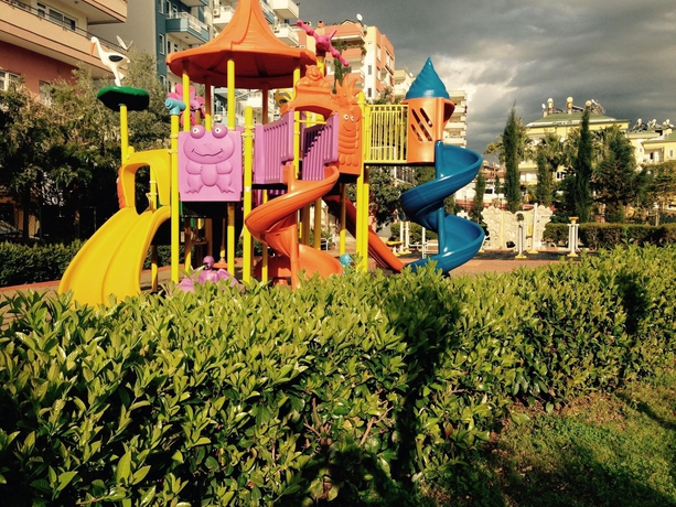 Imagen de los exteriores del Hotel Select Apart. Foto 10