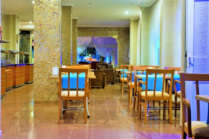 Imagen de los interiores del Hotel Select Apart. Foto 15