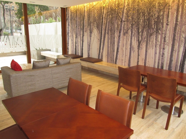 Imagen de los interiores del Hotel Select By Time. Foto 13