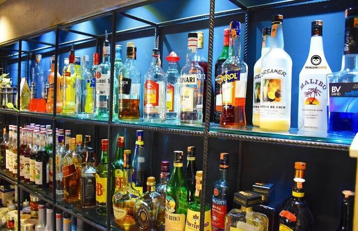 Imagen del bar/restaurante del Hotel Select City Center. Foto 10