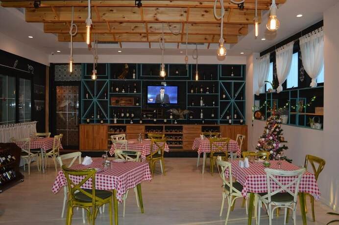 Imagen del bar/restaurante del Hotel Select City Center. Foto 13