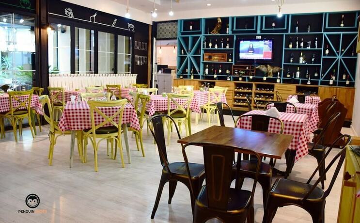 Imagen del bar/restaurante del Hotel Select City Center. Foto 14