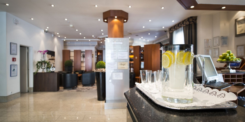 Imagen de los interiores del Hotel Select Crown Mönchengladbach. Foto 14