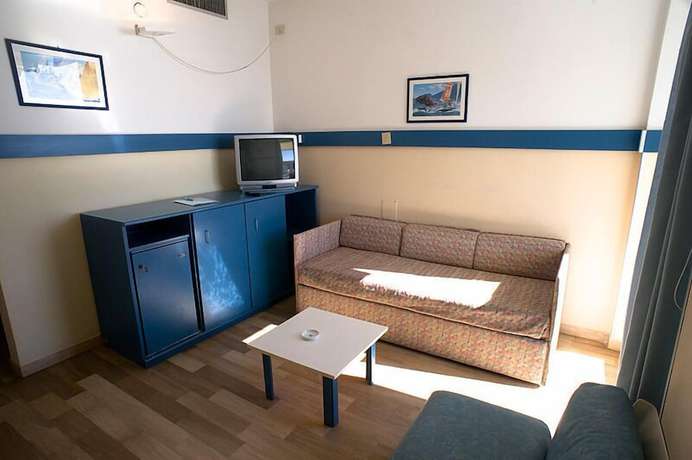 Imagen de la habitación del Hotel Select. Foto 7