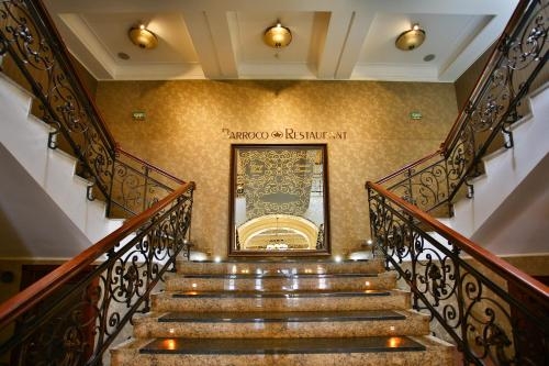 Imagen general del Hotel Select, Iasi. Foto 2