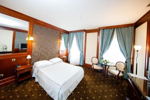 Imagen general del Hotel Select, Iasi. Foto 3