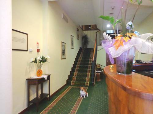 Imagen de la habitación del Hotel Select, Montecchio Emilia. Foto 2