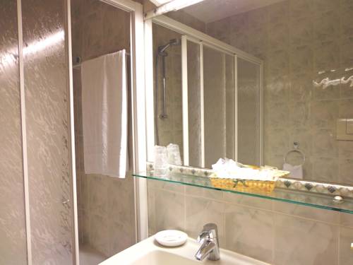 Imagen de la habitación del Hotel Select, Montecchio Emilia. Foto 3