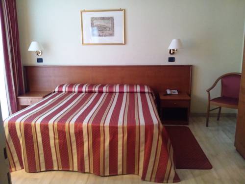 Imagen de la habitación del Hotel Select, Montecchio Emilia. Foto 6