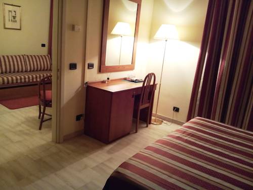 Imagen de la habitación del Hotel Select, Montecchio Emilia. Foto 9