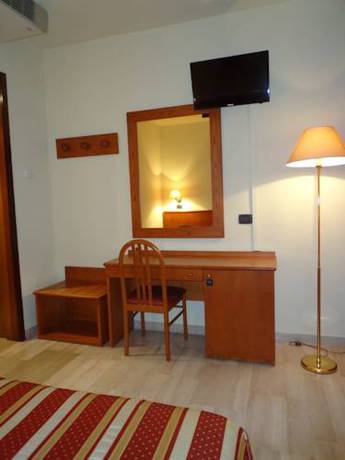 Imagen de la habitación del Hotel Select, Montecchio Emilia. Foto 14