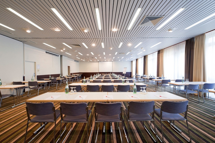 Imagen de los interiores del Hotel Select Osnabrück. Foto 7