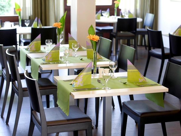 Imagen del bar/restaurante del Hotel Select Osnabrück. Foto 6