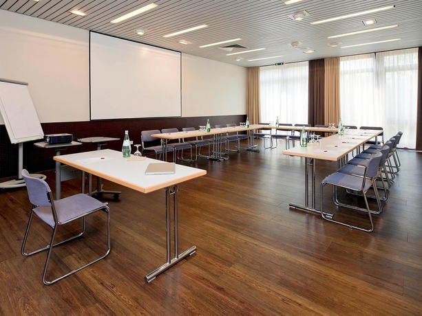 Imagen de los interiores del Hotel Select Osnabrück. Foto 8