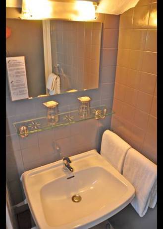 Imagen de la habitación del Hotel Select, Salon de Provence. Foto 7