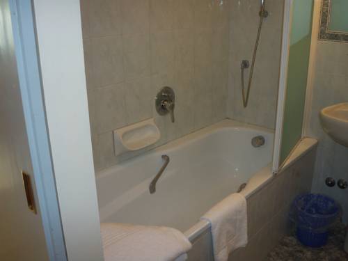 Imagen de la habitación del Hotel Select, Sant'Ilario d'Enza. Foto 8