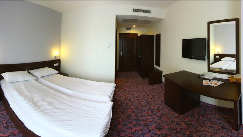 Imagen de la habitación del Hotel Select, Sibiu. Foto 6