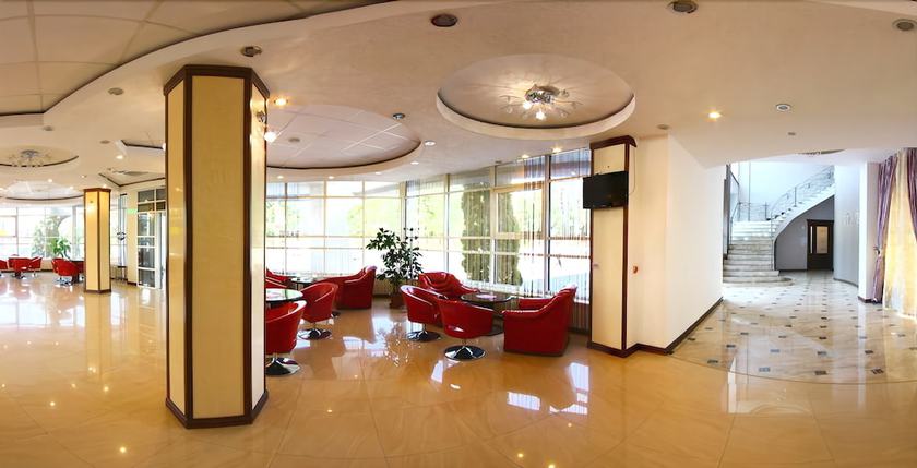 Imagen de los interiores del Hotel Select, Sibiu. Foto 11