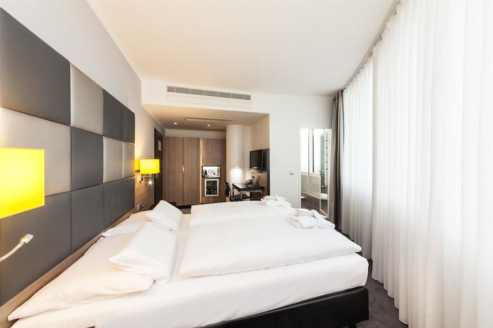 Imagen de la habitación del Hotel Select Spiegelturm Berlin. Foto 3