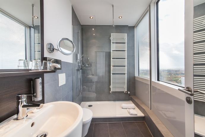 Imagen de la habitación del Hotel Select Spiegelturm Berlin. Foto 16