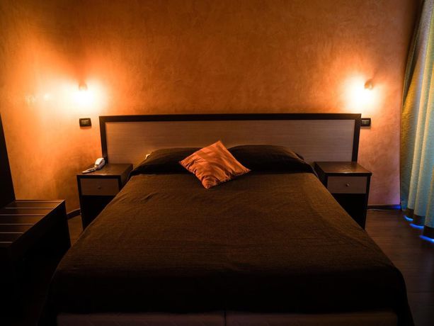 Imagen de la habitación del Hotel Select Wellness and Spa. Foto 10