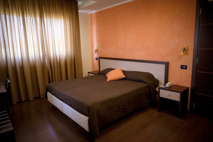 Imagen de la habitación del Hotel Select Wellness and Spa. Foto 11