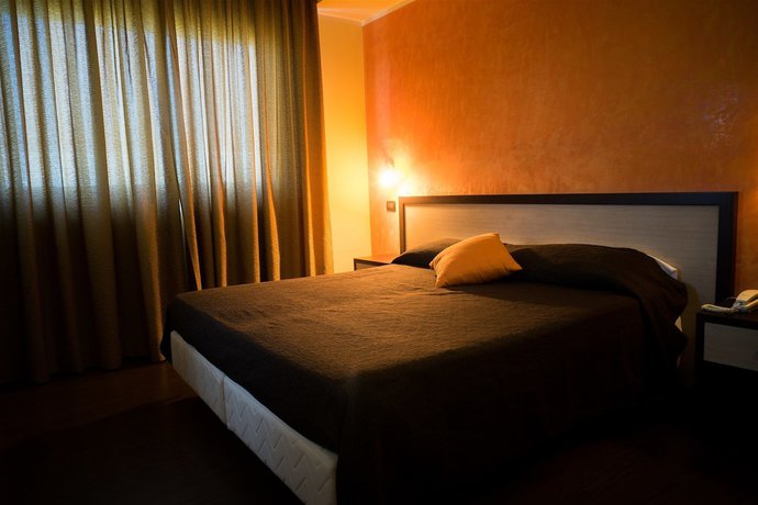 Imagen de la habitación del Hotel Select Wellness and Spa. Foto 13