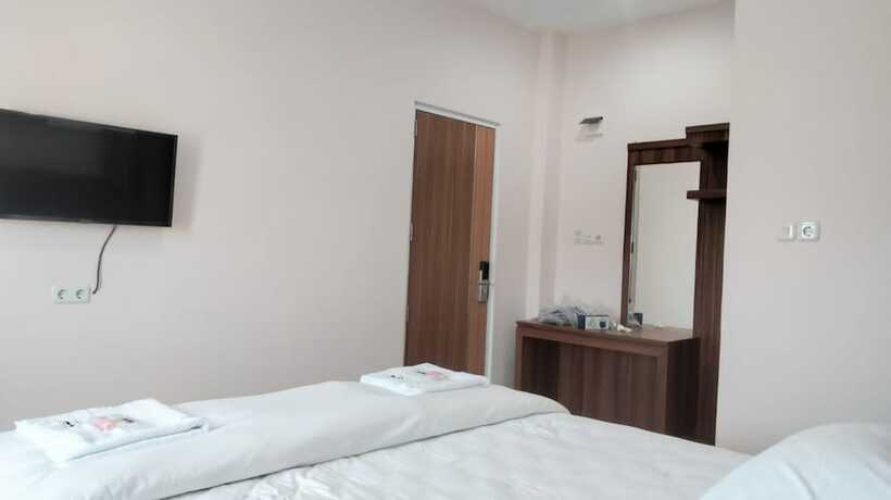 Imagen de la habitación del Hotel Selecta Indah. Foto 20