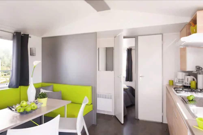 Imagen de la habitación del Hotel Selection Camping. Foto 8