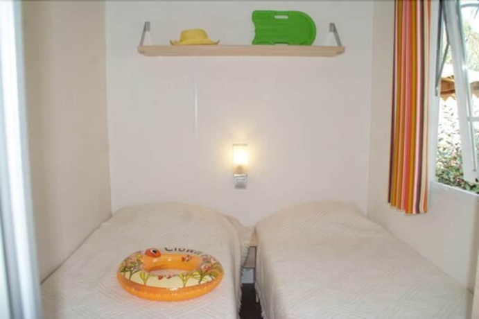 Imagen de la habitación del Hotel Selection Camping. Foto 17