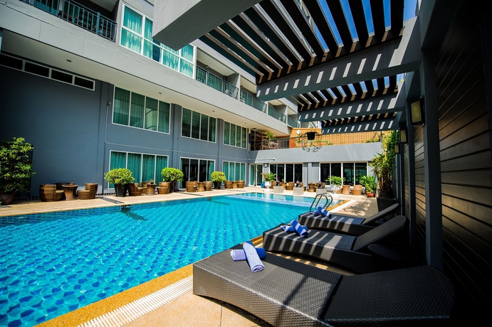 Imagen de la piscina del Hotel Selection Pattaya. Foto 13