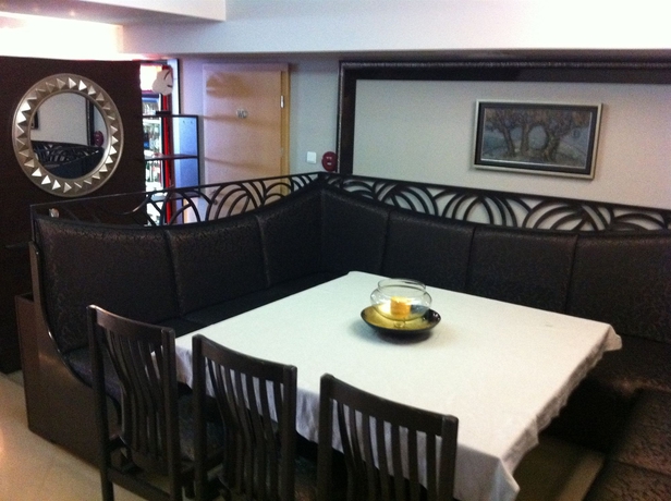 Imagen del bar/restaurante del Hotel Selena Beach. Foto 7