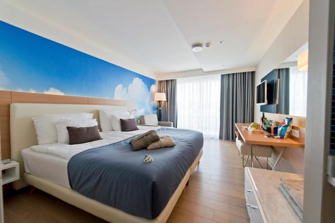 Imagen de la habitación del Hotel Selene Beach and Spa. Foto 17