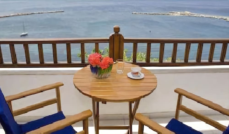 Imagen de la habitación del Hotel Selenunda. Foto 10