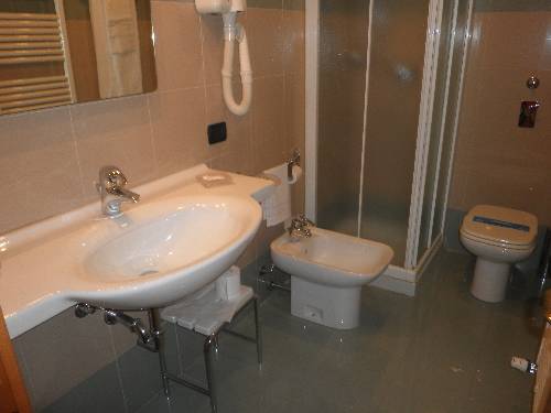 Imagen de la habitación del Hotel Selide. Foto 6