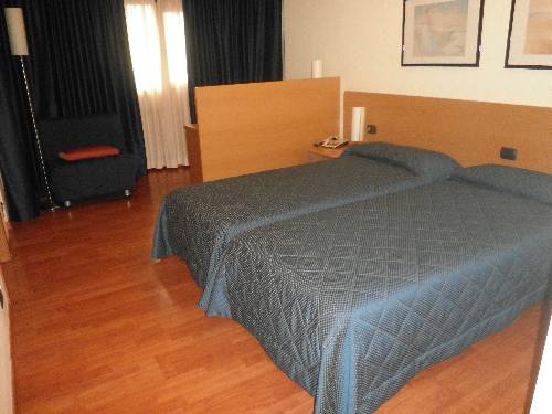 Imagen de la habitación del Hotel Selide. Foto 13