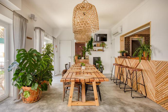 Imagen de los interiores del Hotel Selina Boavista Ericeira - Hostel. Foto 14