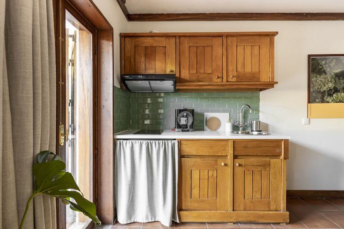 Imagen de la habitación del Hotel Selina Geres. Foto 15