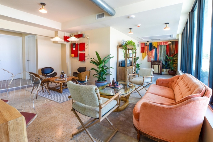 Imagen del bar/restaurante del Hotel Selina Gold Dust. Foto 2